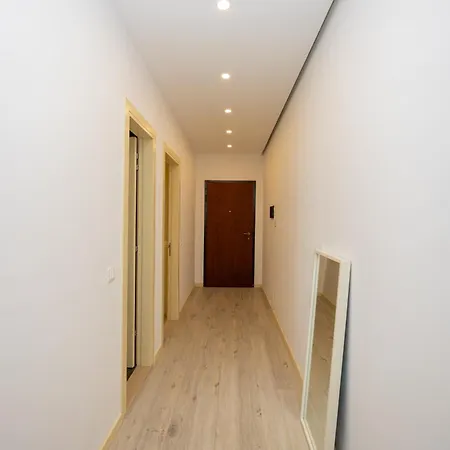 Pomegranate House Bed & Breakfast