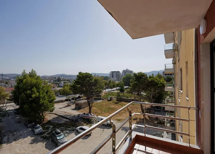 Pomegranate House Couette-café